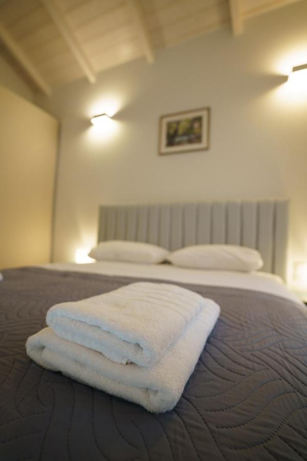 Astrali Stone Villas パラミティア エクステリア 写真