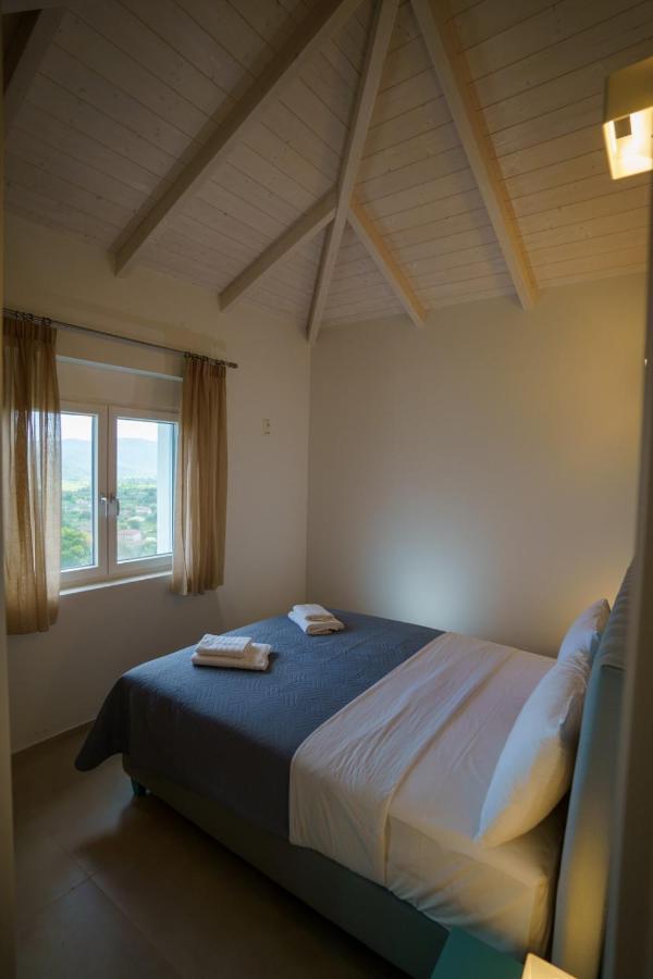 Astrali Stone Villas パラミティア エクステリア 写真